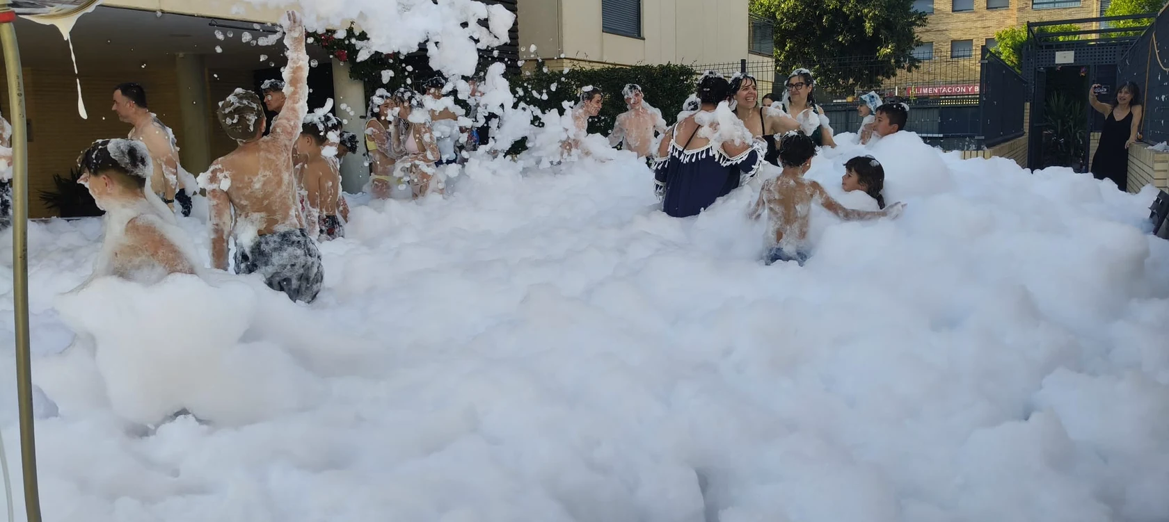Equipo de Fiesta y Eventos para colegios y ampas